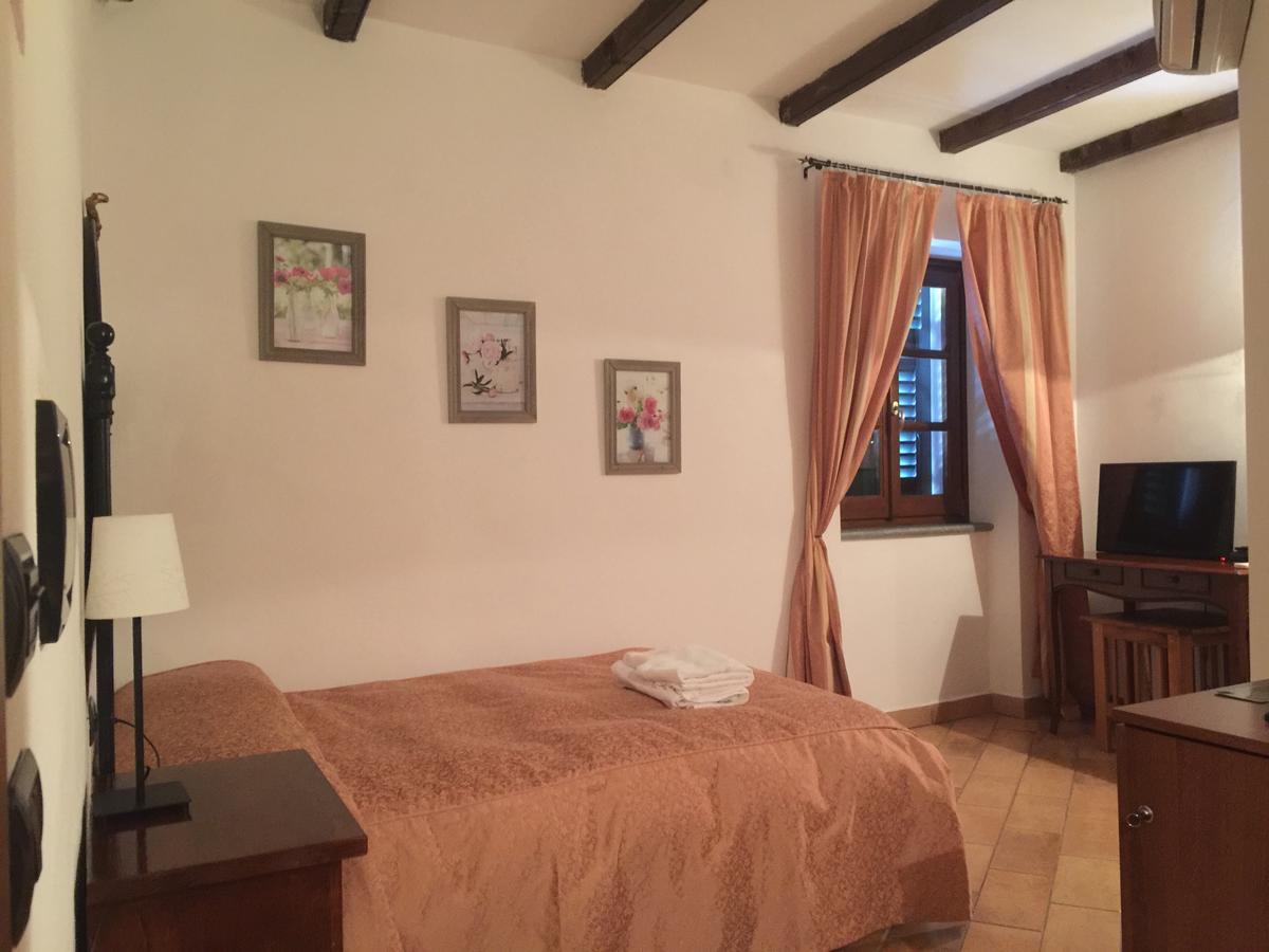 Il Portico Hotell Carrosio Eksteriør bilde